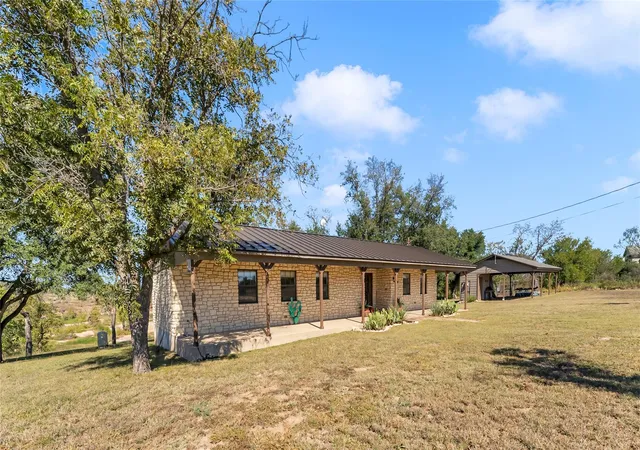 3rd image of 261 Diamond Cross Dr, Llano, TX 78643 | MLS# 8516020