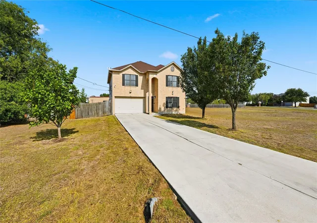 2nd image of 585 Siebert Dr, Kyle, TX 78640 | MLS# 5281866