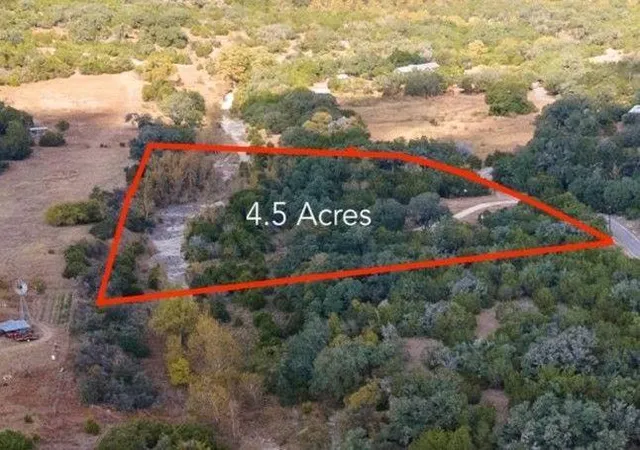2nd image of 201 Sycamore Valley Rd, Dripping Springs, TX 78620 | MLS# 9910898