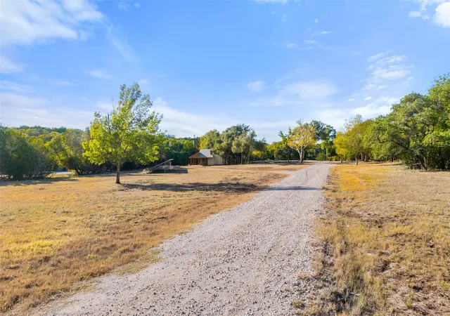 2nd image of 205 Mesquite Trl, Wimberley, TX 78676 | MLS# 6610911