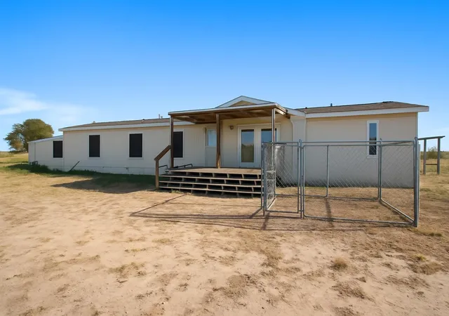 4th image of 1600 County Road 465, Elgin, TX 78621 | MLS# 8125940
