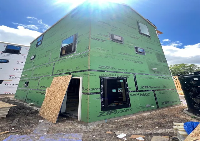 2nd image of 605 E 55th St #5, Austin, TX 78751 | MLS# 1286439