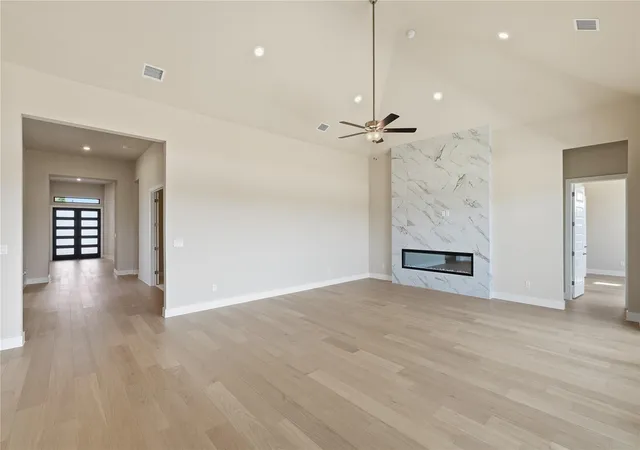 Photo 3 of Sale Pending at 1209 Doelling Dr, Florence, TX 76527 | MLS# 6147141 | Listing updated on 2026-09-18