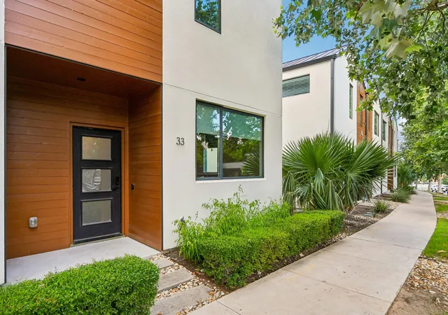 3rd image of 1931 E 38Th 1/2 St #33, Austin, TX 78723 | MLS# 5255523