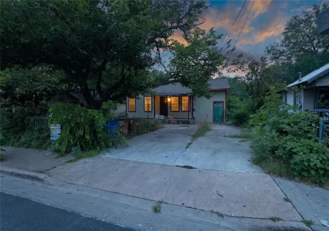 2nd image of 7606 Blessing Ave, Austin, TX 78752 | MLS# 8412621