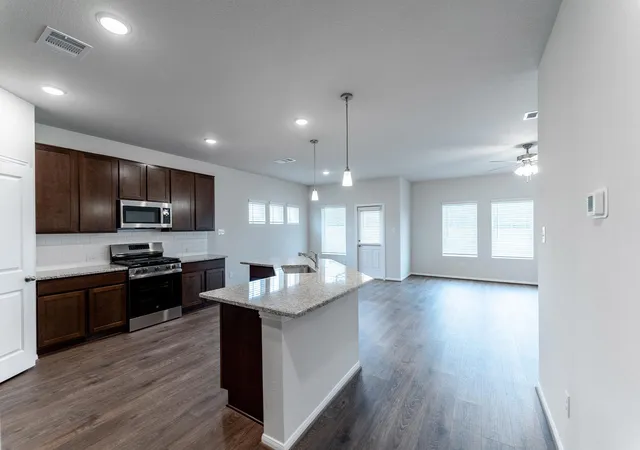 Photo 3 of Single family home for sale at 282 Denali Dr, Kyle, TX 78640 | MLS# 2820268 | Listing updated on 2026-07-13