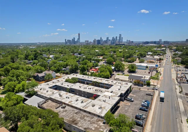 2nd image of 2401 Manor Rd #217, Austin, TX 78722 | MLS# 4992361