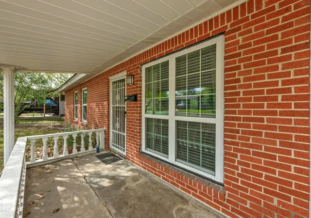 Photo 3 of Single family home for sale at 5704 Cedardale Dr, Austin, TX 78745 | MLS# 1431286 | Listing updated on 2026-09-30