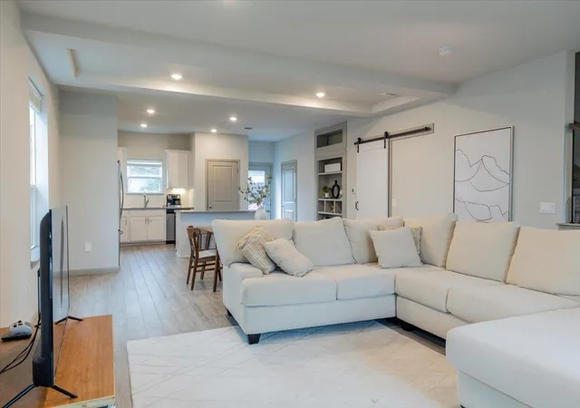 Listing Photo 4 - Condo for sale in building located at 5501-A Charles Merle Dr, Austin, TX 78747 - Unit #20