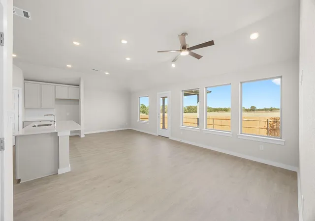 Photo 2 of Single family home for sale at 110 Divisadero Dr, Hutto, TX 78634 | MLS# 1677146 | Listing updated on 2026-09-29