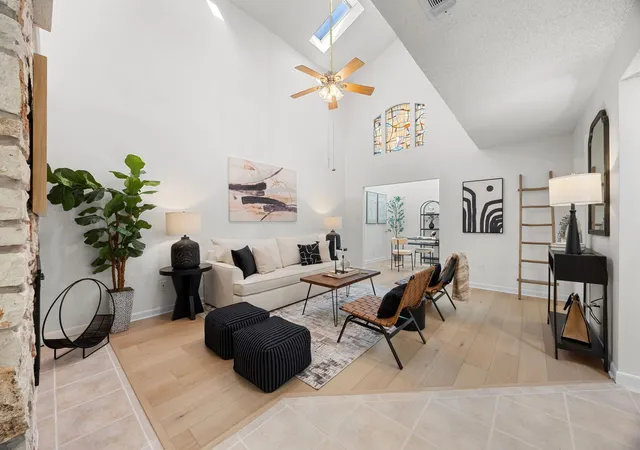 Listing Photo 4 - Condo for sale in building located at 8518 Fathom Cir, Austin, TX 78750 - Unit #107