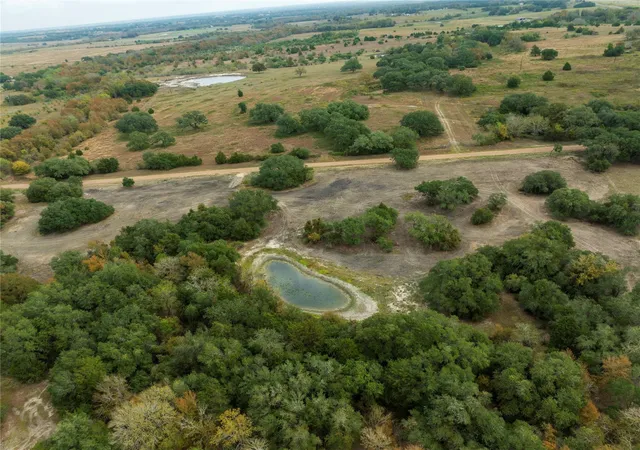 3rd image of 1250 Ladewig Ln, Schulenburg, TX 78956 | MLS# 6945235