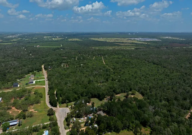 Photo 1 of Single family home for sale at 326 The Forest Rd, Dale, TX 78616 | MLS# 6395428 | Listing updated on 2026-09-06