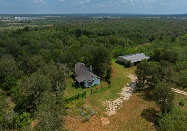 Photo 4 of Single family home for sale at 326 The Forest Rd, Dale, TX 78616 | MLS# 6395428 | Listing updated on 2026-09-06