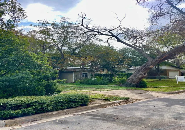 3rd image of 4901 W Park Dr, Austin, TX 78731 | MLS# 1803718