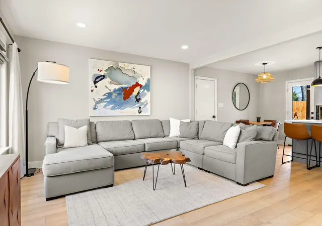 Photo 3 of Single family home for sale at 8001 Camden Dr, Austin, TX 78757 | MLS# 3436991 | Listing updated on 2026-09-09