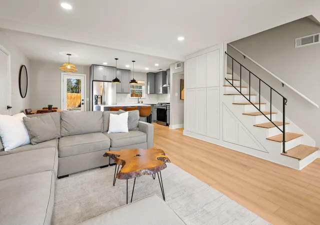Photo 4 of Single family home for sale at 8001 Camden Dr, Austin, TX 78757 | MLS# 3436991 | Listing updated on 2026-09-09