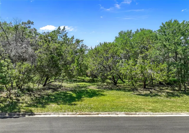 Photo 2 of Land for sale at 3311 Gentry Dr, West Lake Hills, TX 78746 | MLS# 1756948 | Listing updated on 2026-09-29