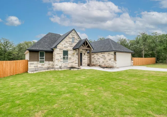 2nd image of 116 Pine Point Cv, Elgin, TX 78621 | MLS# 6881931