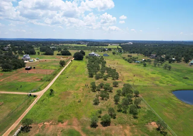 4th image of 255 Skyline Dr, Marble Falls, TX 78654 | MLS# 4087192