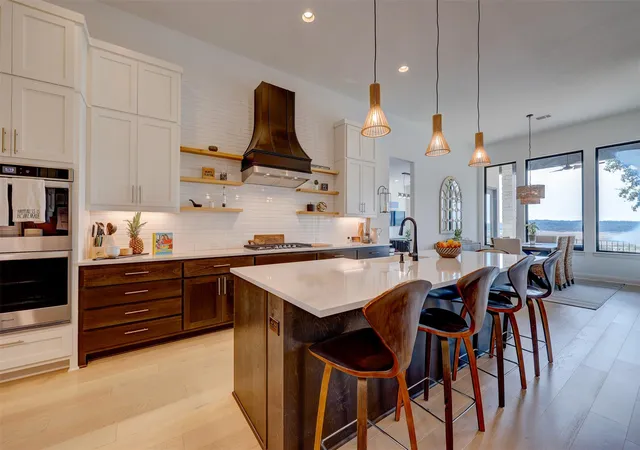 Photo 3 of Single family home for sale at 5104 Cyn Oaks Dr, Lago Vista, TX 78645 | MLS# 9189604 | Listing updated on 2026-09-18