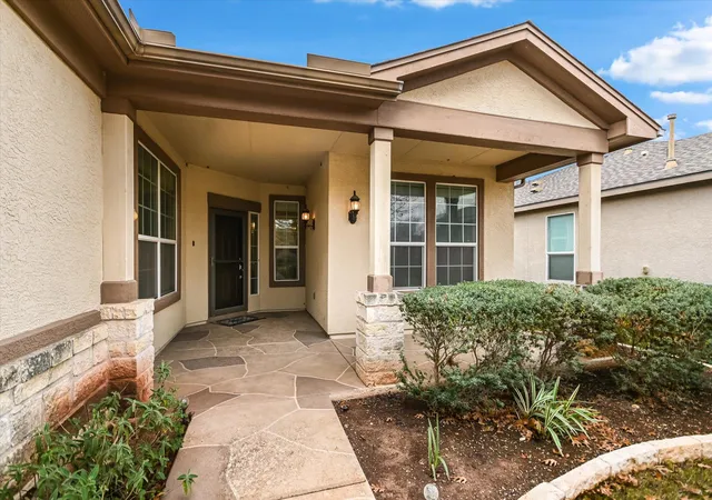 Photo 3 of Single family home for sale at 915 Apache Mountain Ln, Georgetown, TX 78633 | MLS# 2314819 | Listing updated on 2026-07-31