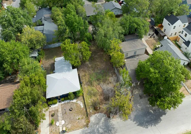 3rd image of 6804 Montana St, Austin, TX 78741 | MLS# 4562839