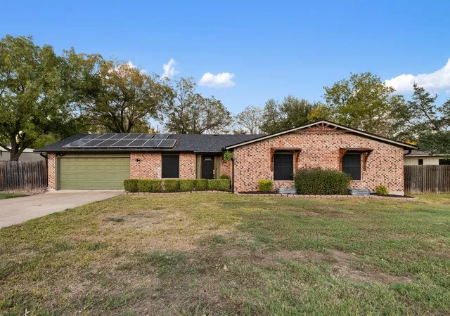 2nd image of 1802 Bumblebee Dr, Pflugerville, TX 78660 | MLS# 3749487