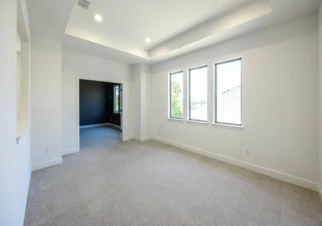 Photo 3 of Sale Pending at 717 Estacado Ln, Georgetown, TX 78633 | MLS# 1036572 | Listing updated on 2026-10-19