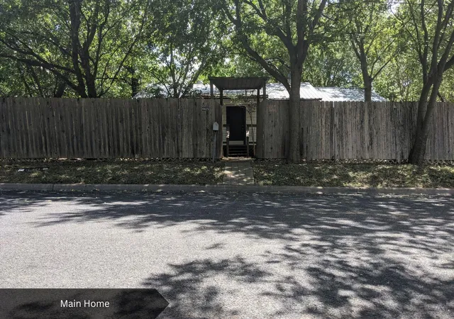 Photo 3 of Land for sale at 000 Diane Dr, Austin, TX 78745 | MLS# 6325971 | Listing updated on 2026-03-16
