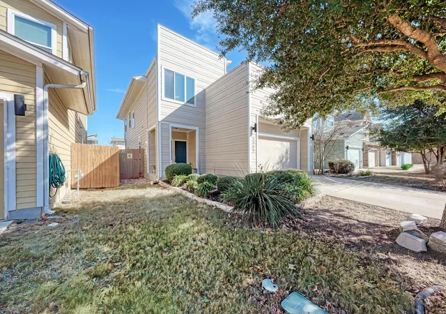 1st image of 5305 Ingersoll Ln S, Austin, TX 78744 | MLS# 6559518