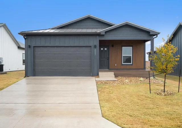 Photo 1 of Single family home for sale at 2027 Applewood Dr, Lockhart, TX 78644 | MLS# 2654694 | Listing updated on 2026-10-08