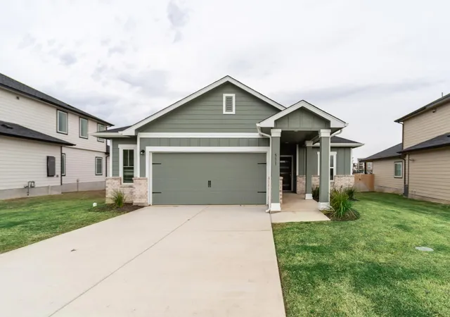 Single family home for sale at 531 Yellowstone Dr, Kyle, TX 78640 | MLS# 4248566