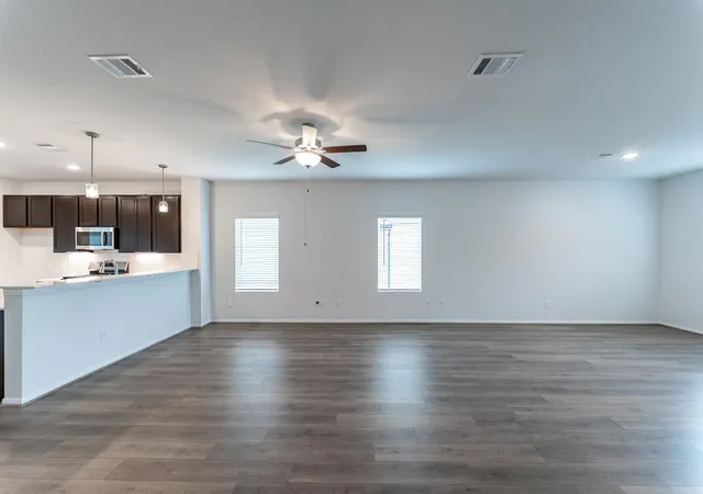 Photo 3 of Single family home for sale at 531 Yellowstone Dr, Kyle, TX 78640 | MLS# 4248566 | Listing updated on 2026-09-23