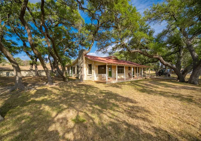 Photo 1 of House for sale at 518 Curly H Ranch Rd, Dripping Springs, TX 78620 | MLS# 3303833 | Listing updated on 2026-10-26