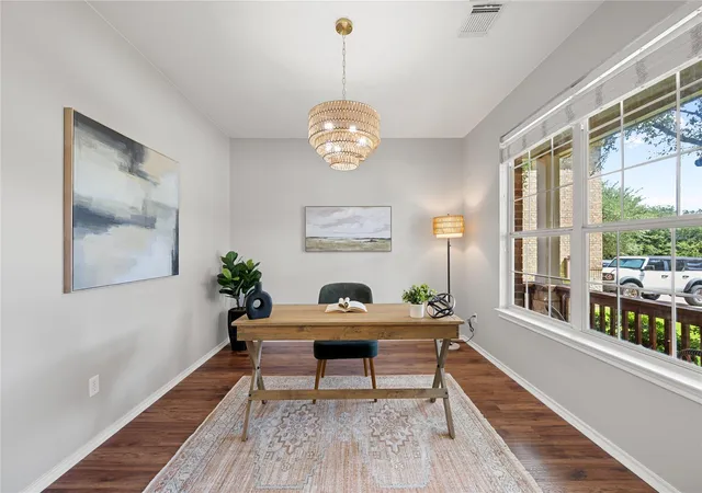 Photo 4 of Single family home for sale at 310 S Lynnwood Trl, Cedar Park, TX 78613 | MLS# 5658003 | Listing updated on 2026-08-13