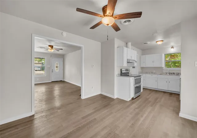 Photo 4 of Single family home for sale at 1314 Gardenia Ave, Killeen, TX 76543 | MLS# 7070796 | Listing updated on 2026-03-11