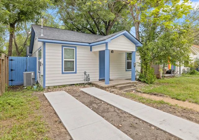 3rd image of 907 E 53Rd St, Austin, TX 78751 | MLS# 5508425