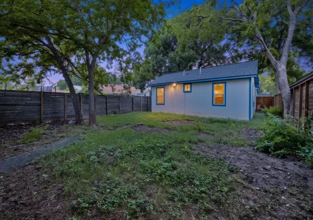 36th image of 907 E 53rd St, Austin, TX 78751 | MLS# 5508425