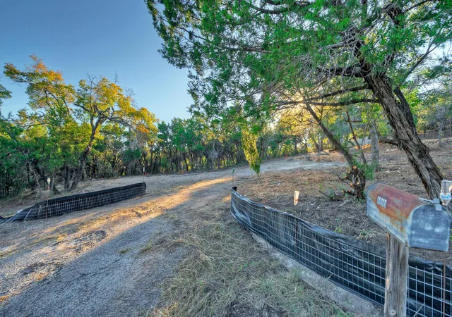 Photo 4 of Land for sale at 18303 W Rim Dr, Jonestown, TX 78645 | MLS# 9769253 | Listing updated on 2026-09-28