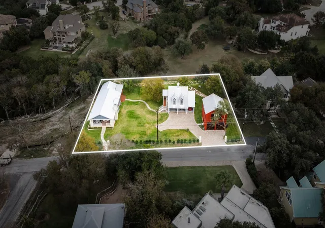 4th image of 2703 De Soto Dr, Austin, TX 78733 | MLS# 2838128