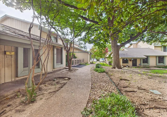 1st image of 9520 Quail Village Ln, Austin, TX 78758 | MLS# 5142687