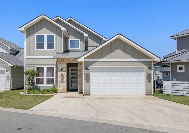 2nd image of 128 Village View Dr, Kingsland, TX 78639 | MLS# 4868776