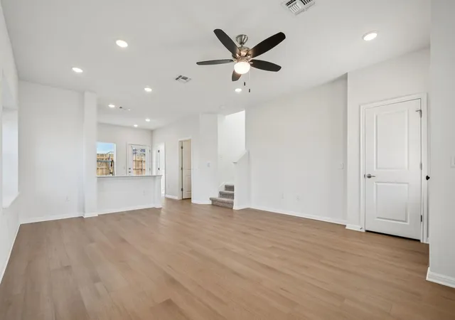 Photo 4 of Single family home for sale at 16517 Wind Chime Dr, Manor, TX 78653 | MLS# 6913385 | Listing updated on 2026-08-20
