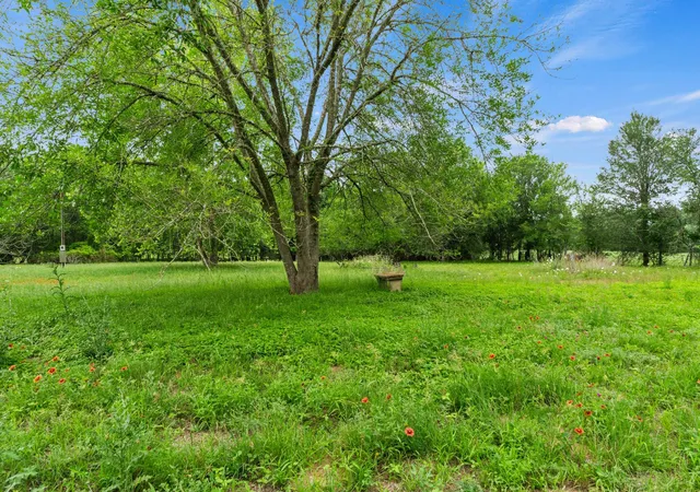 18th image of 429 Hidden Shores Rd, Smithville, TX 78957 | MLS# 5746184