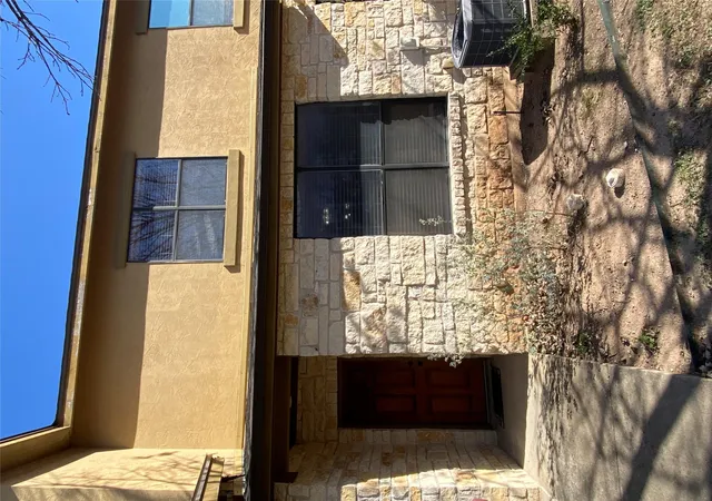 Photo 3 of Condo for sale at 2101 Town Centre Dr #1603, Round Rock, TX 78664 | MLS# 2337460 | Listing updated on 2026-09-16