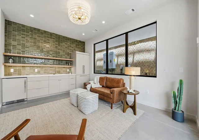 4th image of 1403 Barton Hills Dr #2, Austin, TX 78704 | MLS# 5004581