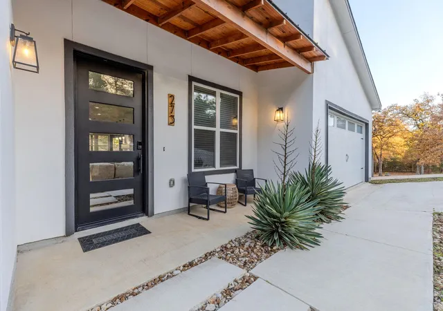 Photo 2 of Single family home for sale at 273 Tahitian Dr, Bastrop, TX 78602 | MLS# 9084766 | Listing updated on 2026-05-05