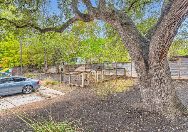 2nd image of 5924 S Congress Ave, Austin, TX 78745