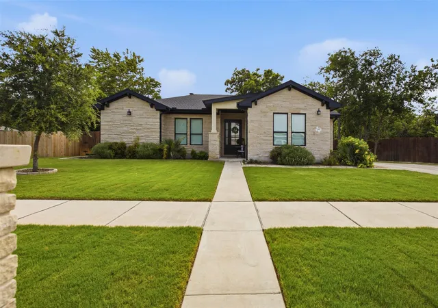 Homes for sale in Georgetown, TX | 1905 S College St, Georgetown, TX 78626 | MLS# 6432527